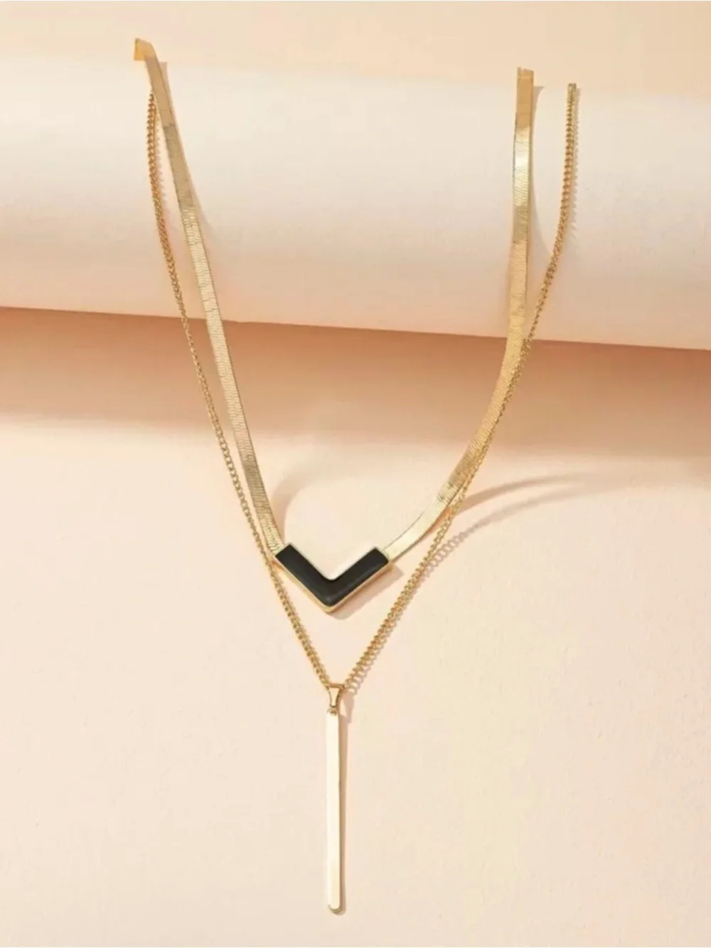 Gold and Black 1pc Layered V & Bar Necklace